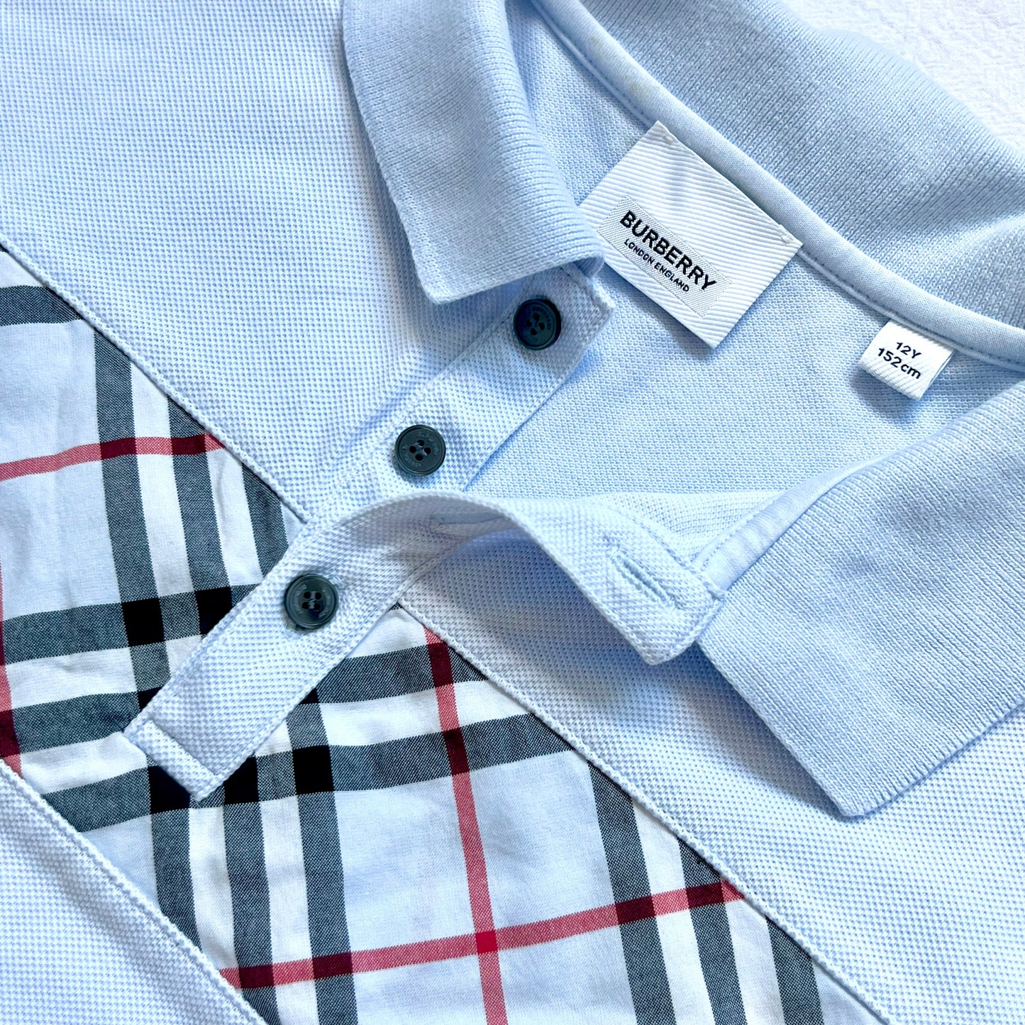 (Pre-loved) Burberry Light Blue T-Shirt 淺藍色短袖POLO衫 12Y