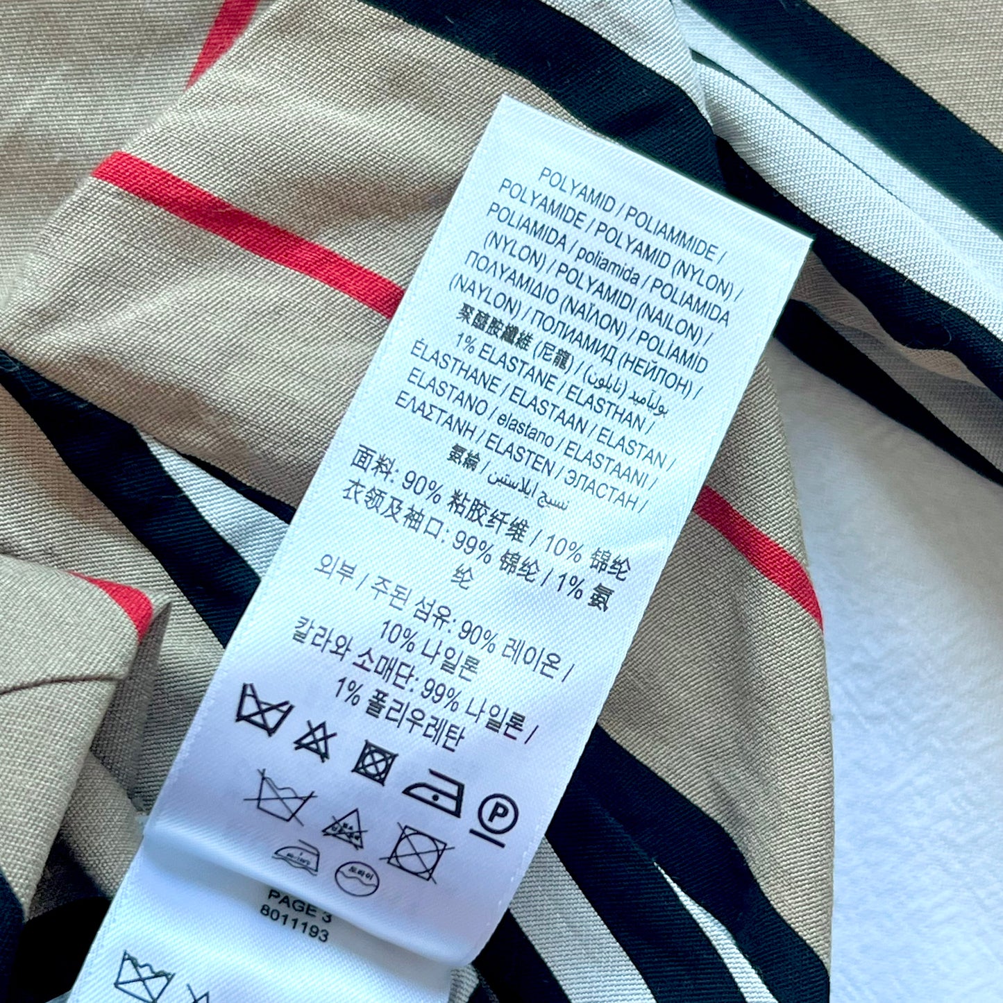 (Pre-loved) Burberry Checkered Long sleeves Black Collar dress 間條長袖裙 - 3Y