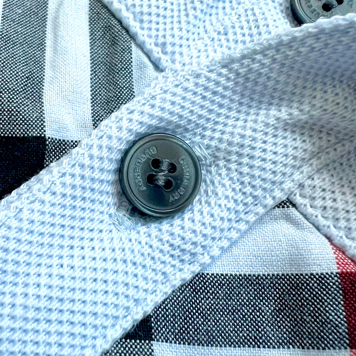 (Pre-loved) Burberry Light Blue T-Shirt 淺藍色短袖POLO衫 12Y