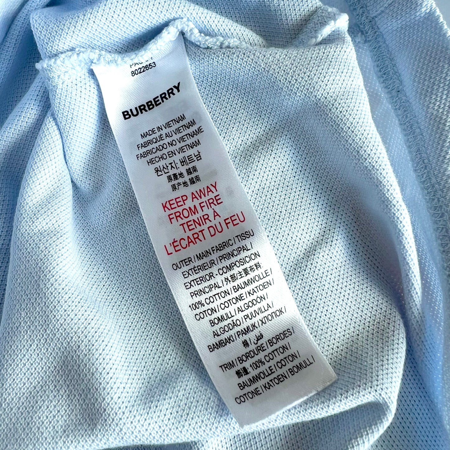 (Pre-loved) Burberry Light Blue T-Shirt 淺藍色短袖POLO衫 12Y