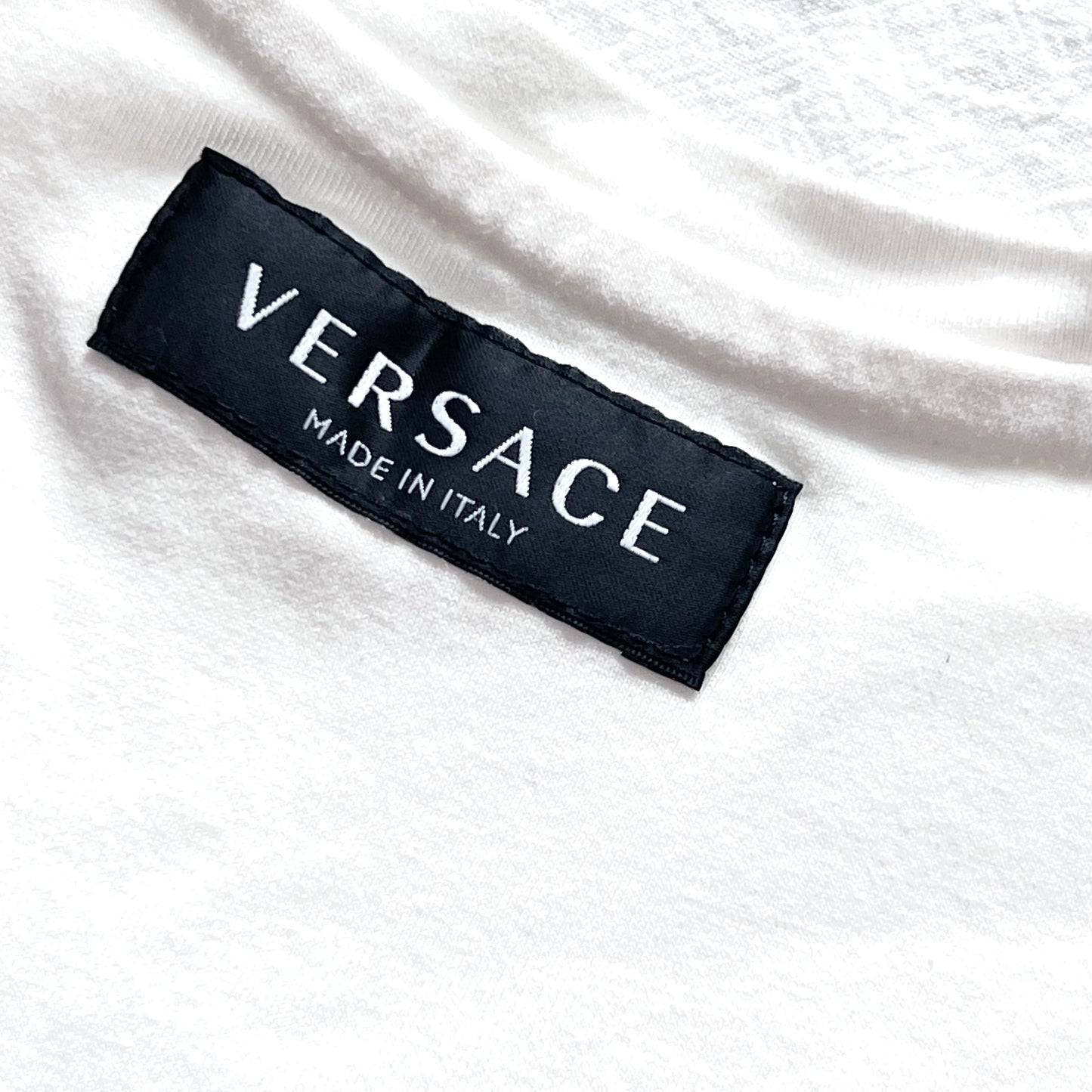 (Pre-loved) Versace Logo T-Shirt with Button 女童白色短袖T恤 2Y