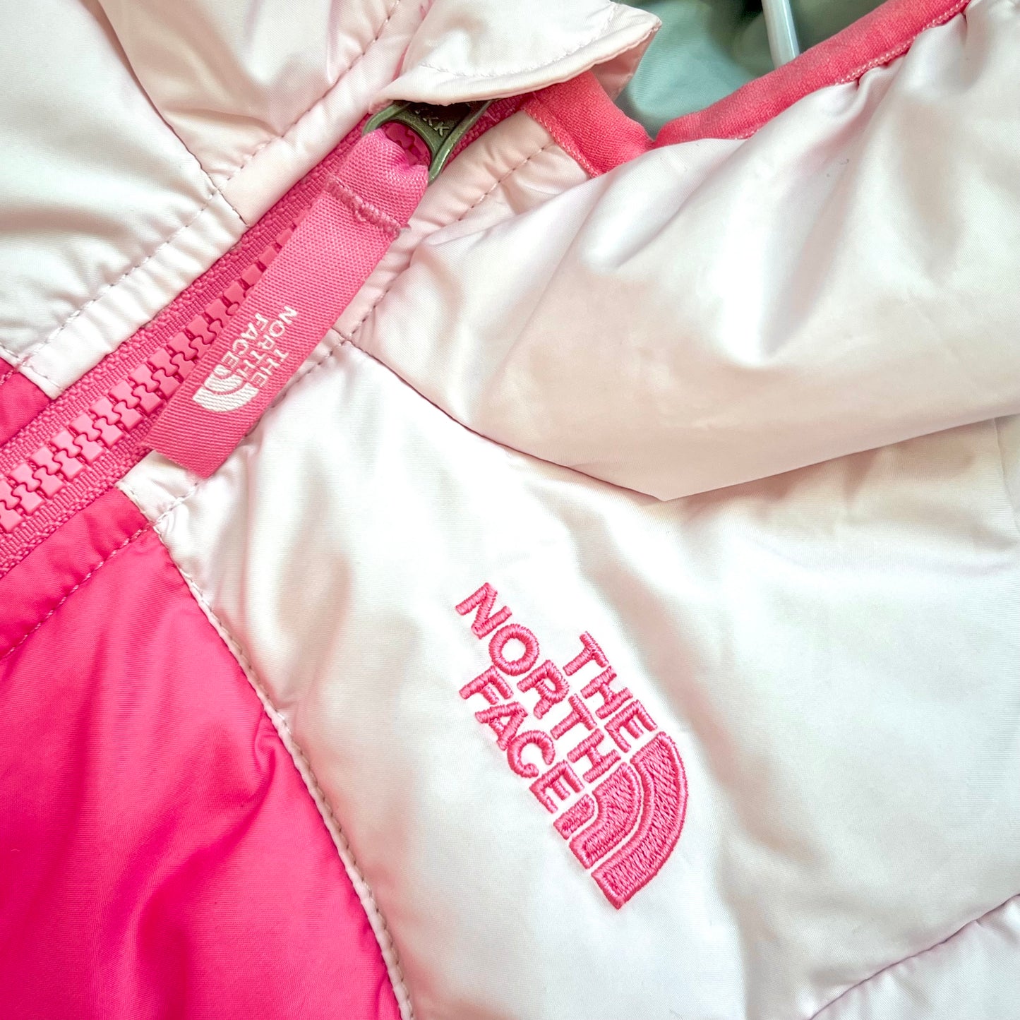 (Pre-loved) The North Face Pink 2-sided Down Jacket 粉紅色雙面羽絨褸 (remove tag) 2/3Y