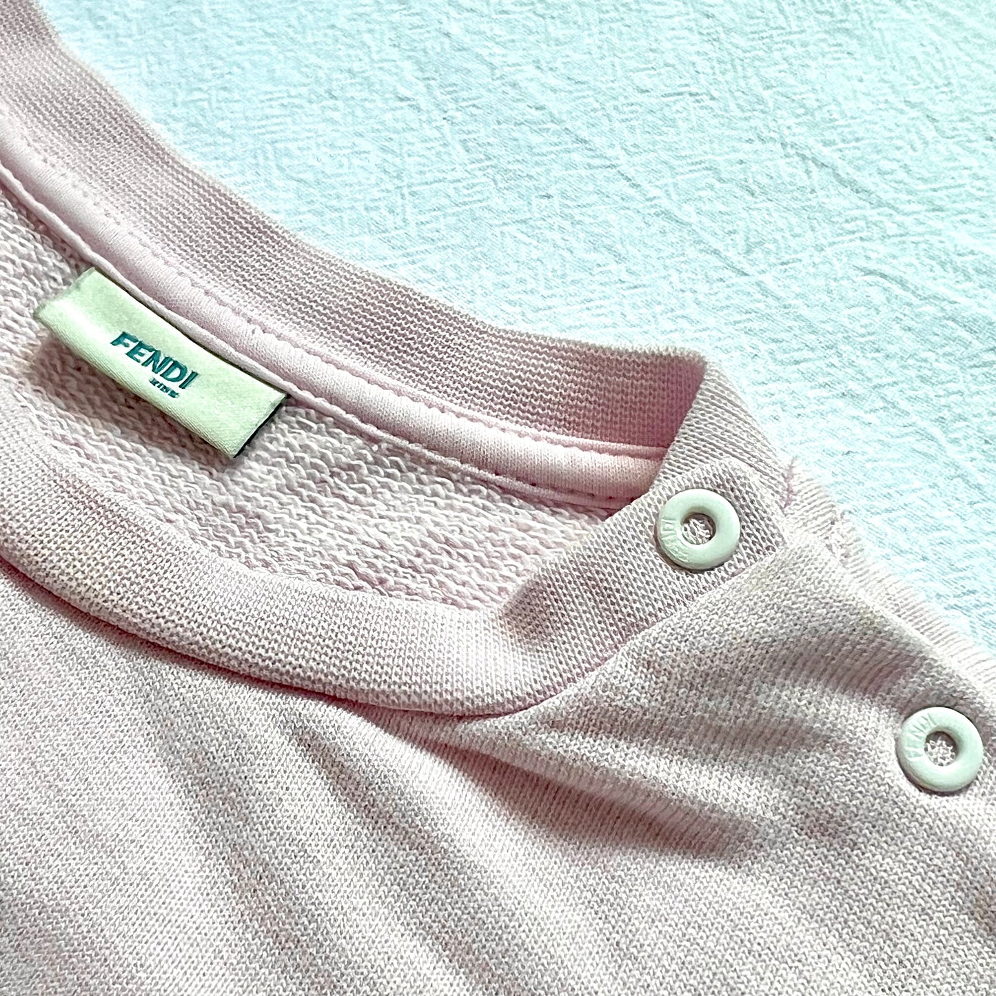 (Pre-loved) Fendi Pink fendilove Sweater 女童粉紅色長袖衫 2Y