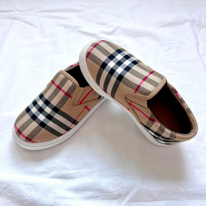(Pre-loved) Burberry Checkered Sneaker 經典格紋棉質帆布鞋 27