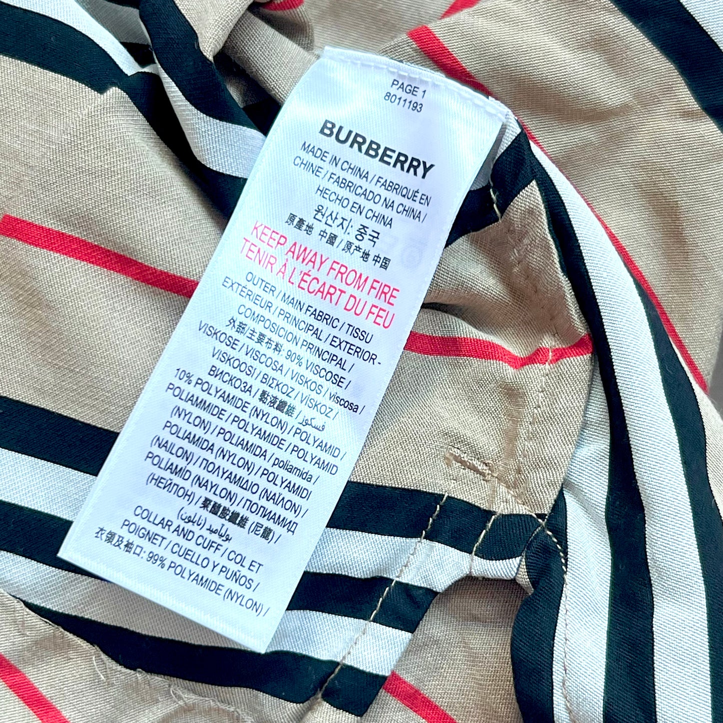 (Pre-loved) Burberry Checkered Long sleeves Black Collar dress 間條長袖裙 - 3Y