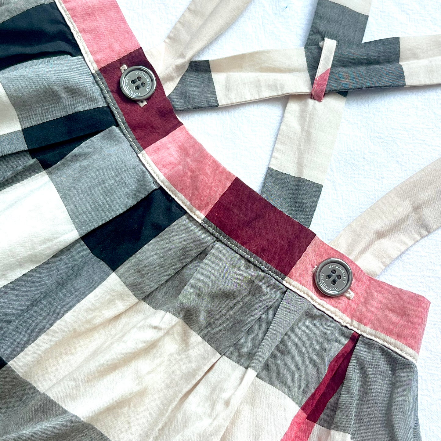 (Pre-loved) Burberry Checkered Suspender Skirt 格仔吊帶裙 2Y