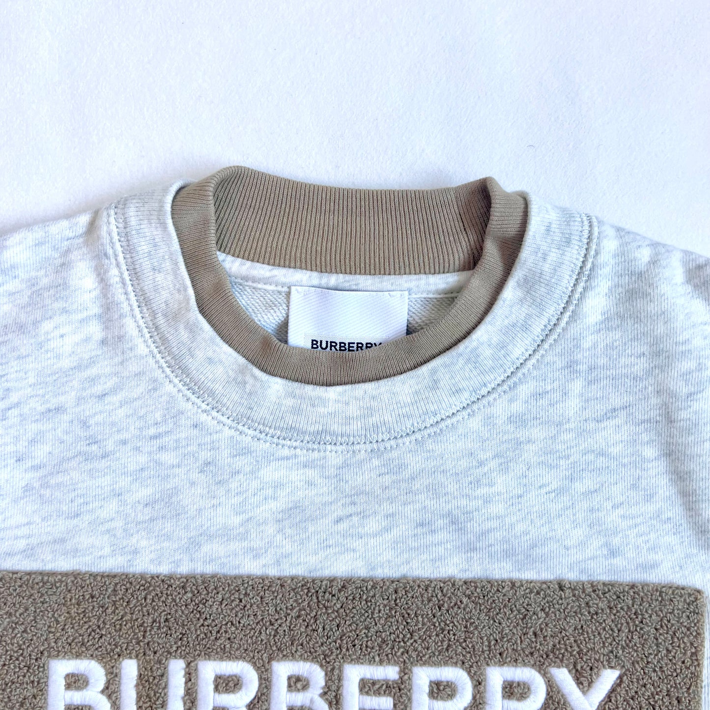 (Pre-loved) Burberry LONDON Sweater 灰色衛衣 8Y
