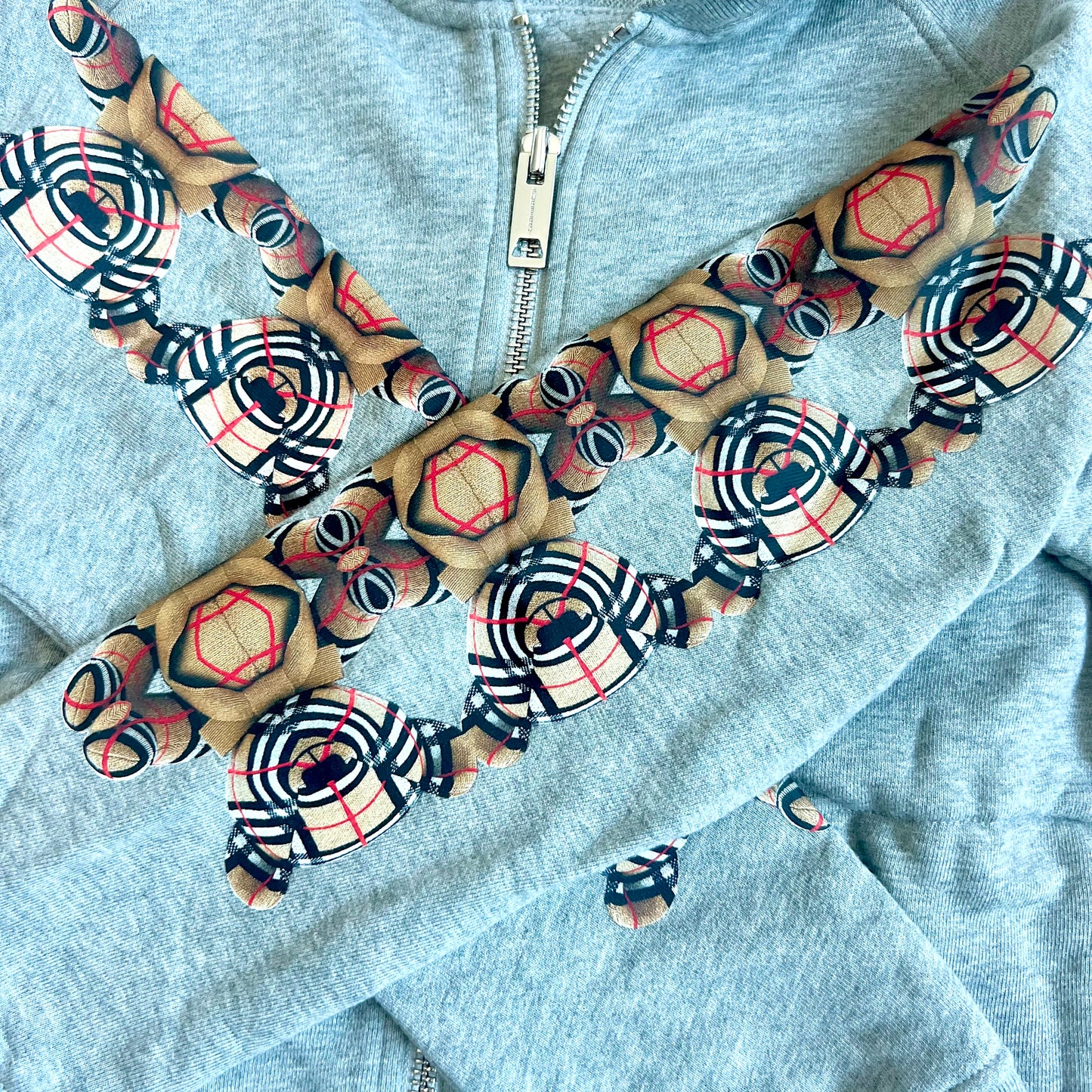 (Pre-loved) Burberry Bear Grey Hoodie 灰色拉鏈連帽衫 8Y