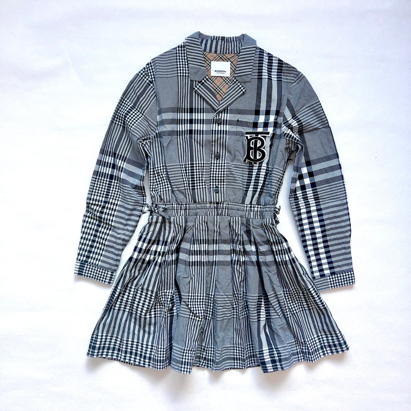 (Pre-loved) Burberry Grey Checkered Shirt Dress 灰色格仔長袖恤衫裙 8Y