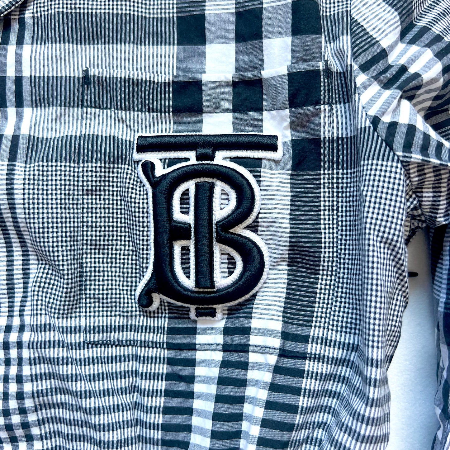 (Pre-loved) Burberry Grey Checkered Shirt Dress 灰色格仔長袖恤衫裙 8Y