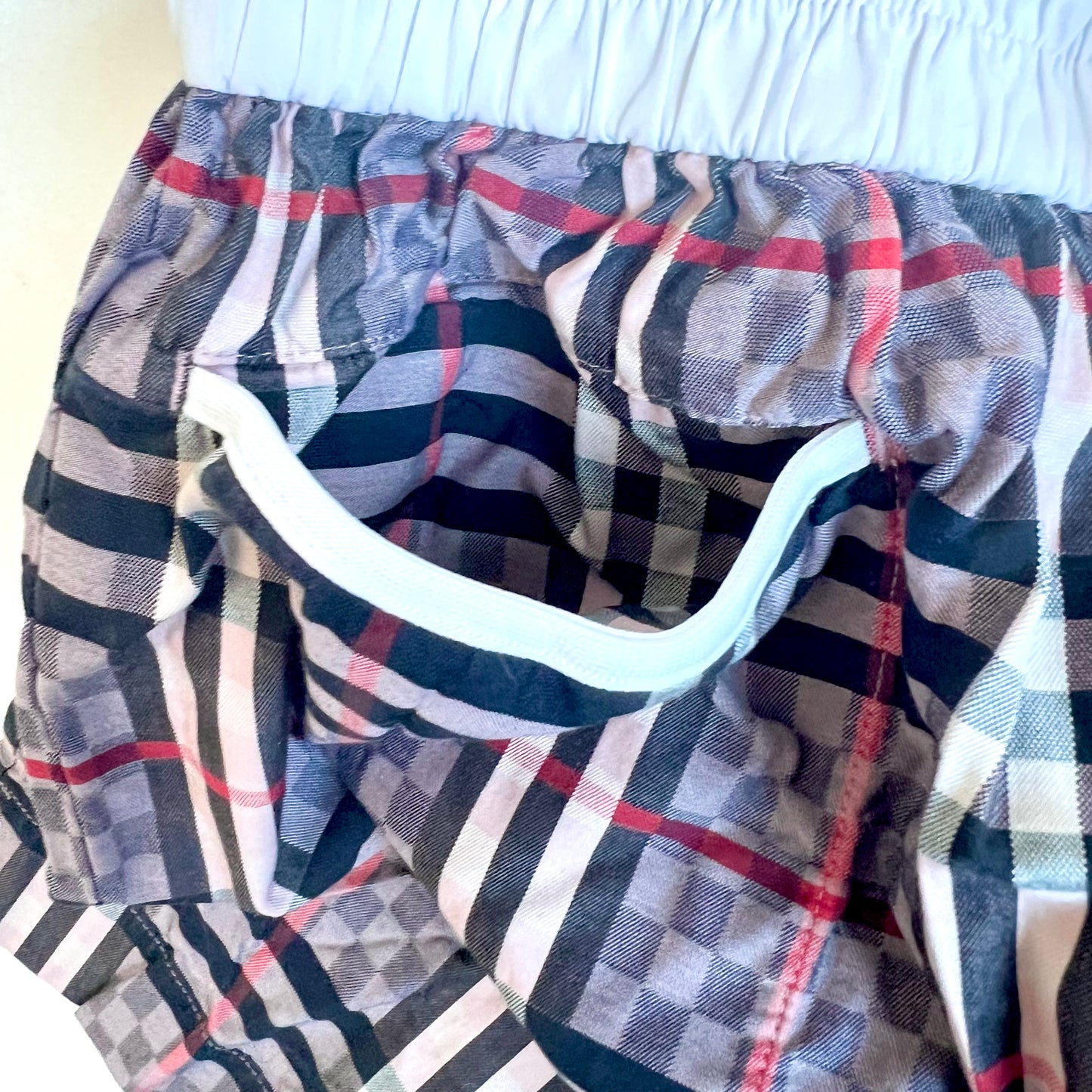 (Pre-loved) Burberry Check Short 格仔短褲 4Y