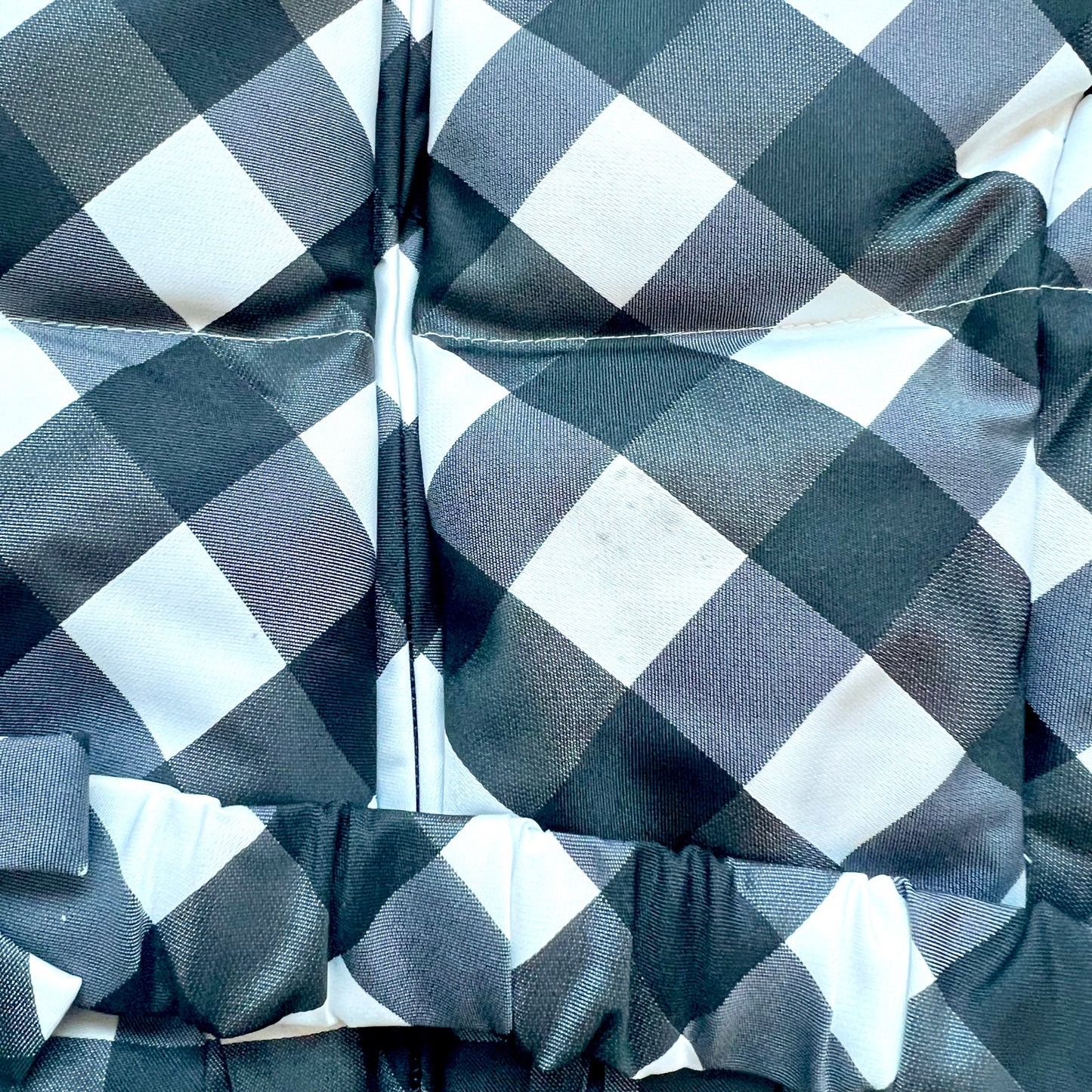 (Pre-loved) Nicholas & Bears Checkered Puffer Jacket 黑白格仔羽絨外套 6Y