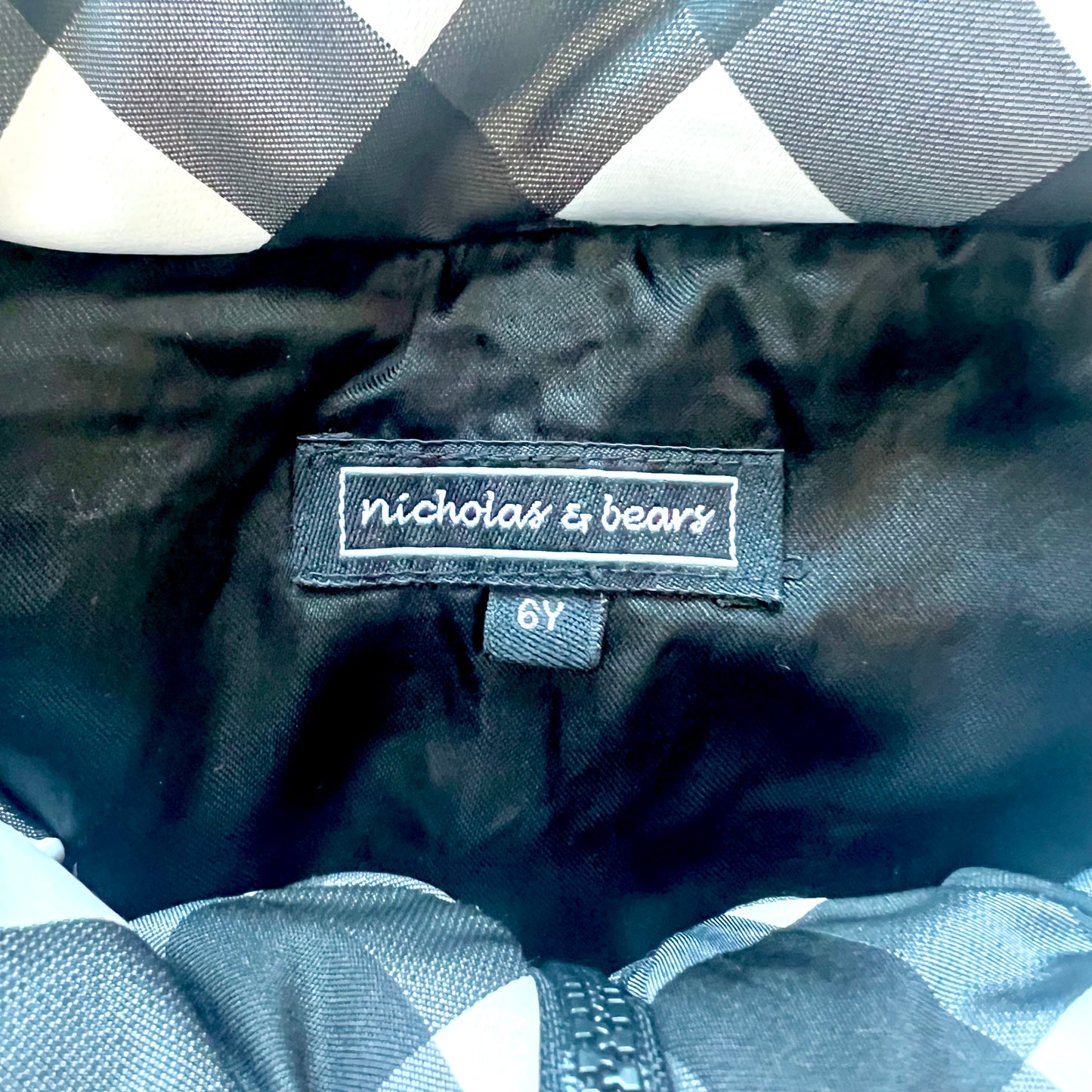 (Pre-loved) Nicholas & Bears Checkered Puffer Jacket 黑白格仔羽絨外套 6Y