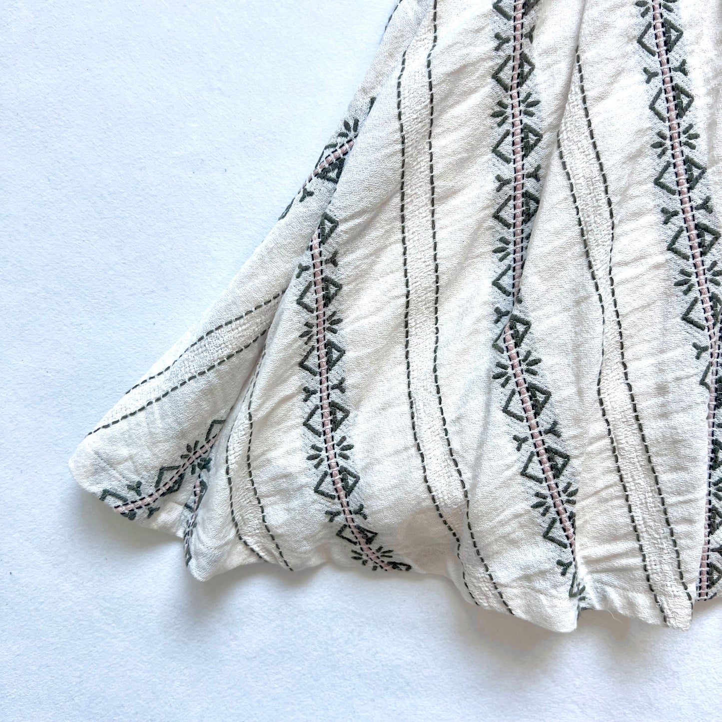 (Pre-loved) Dior Stripe White Dress 女童白色裙 6Y