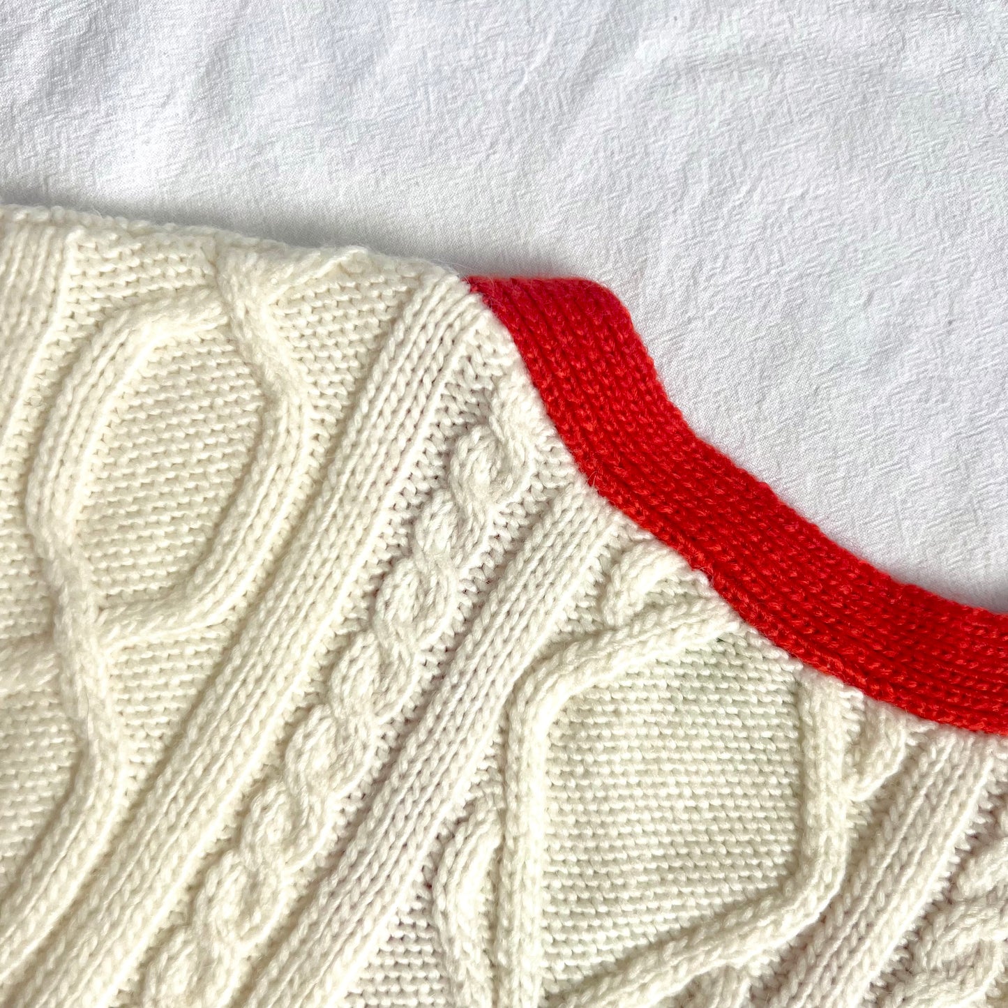 (Pre-loved) KENZO Paris White Knitted Cardigan 白色針織開襟衫 6Y