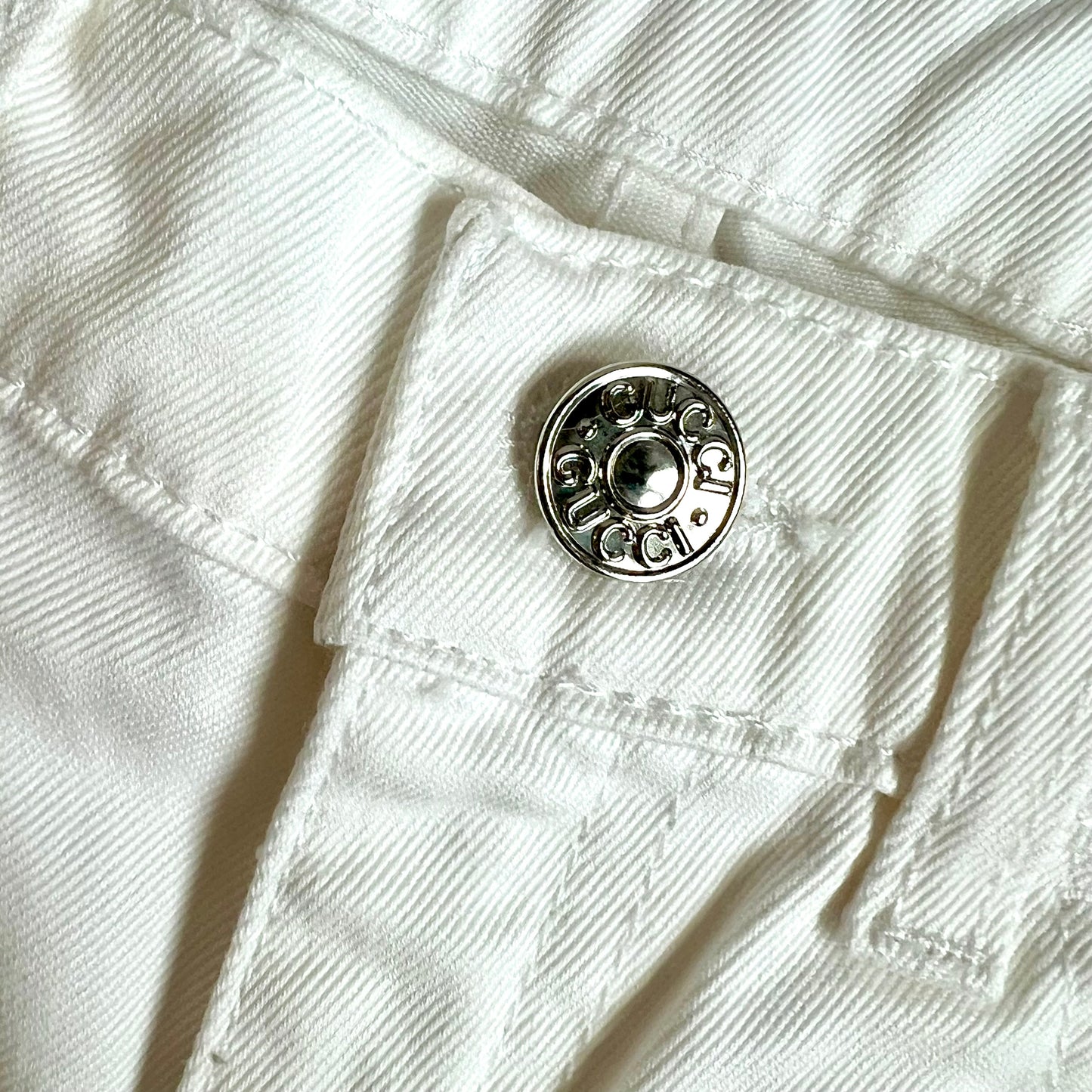 (Pre-loved) Gucci White Doggy Demin Jeans 白色牛仔長褲 6Y