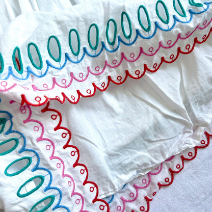 (Pre-loved) Stella McCartney White Scalloped Cotton Dress 彩色扇形刺繡裙 10Y
